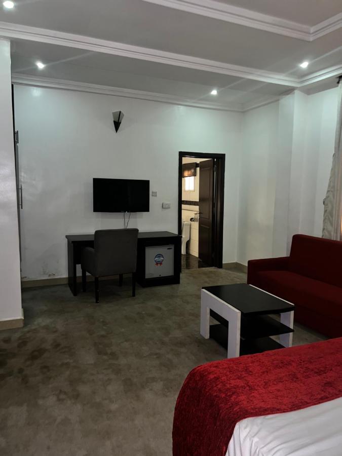 Grand Palazzo Hotel Gwarimpa Абуджа Екстериор снимка