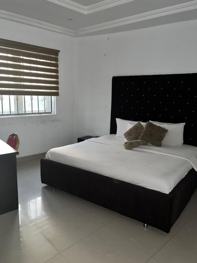 Grand Palazzo Hotel Gwarimpa Абуджа Екстериор снимка