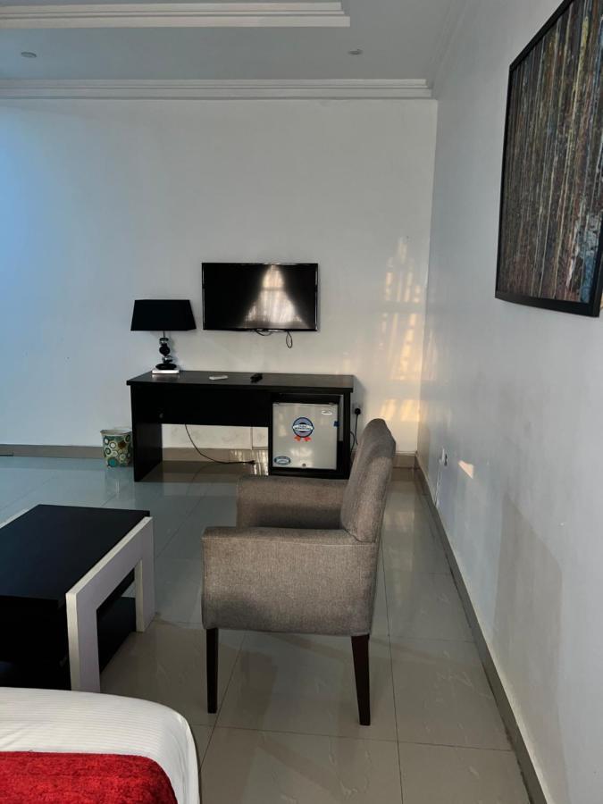 Grand Palazzo Hotel Gwarimpa Абуджа Екстериор снимка