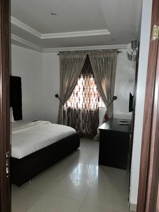Grand Palazzo Hotel Gwarimpa Абуджа Екстериор снимка